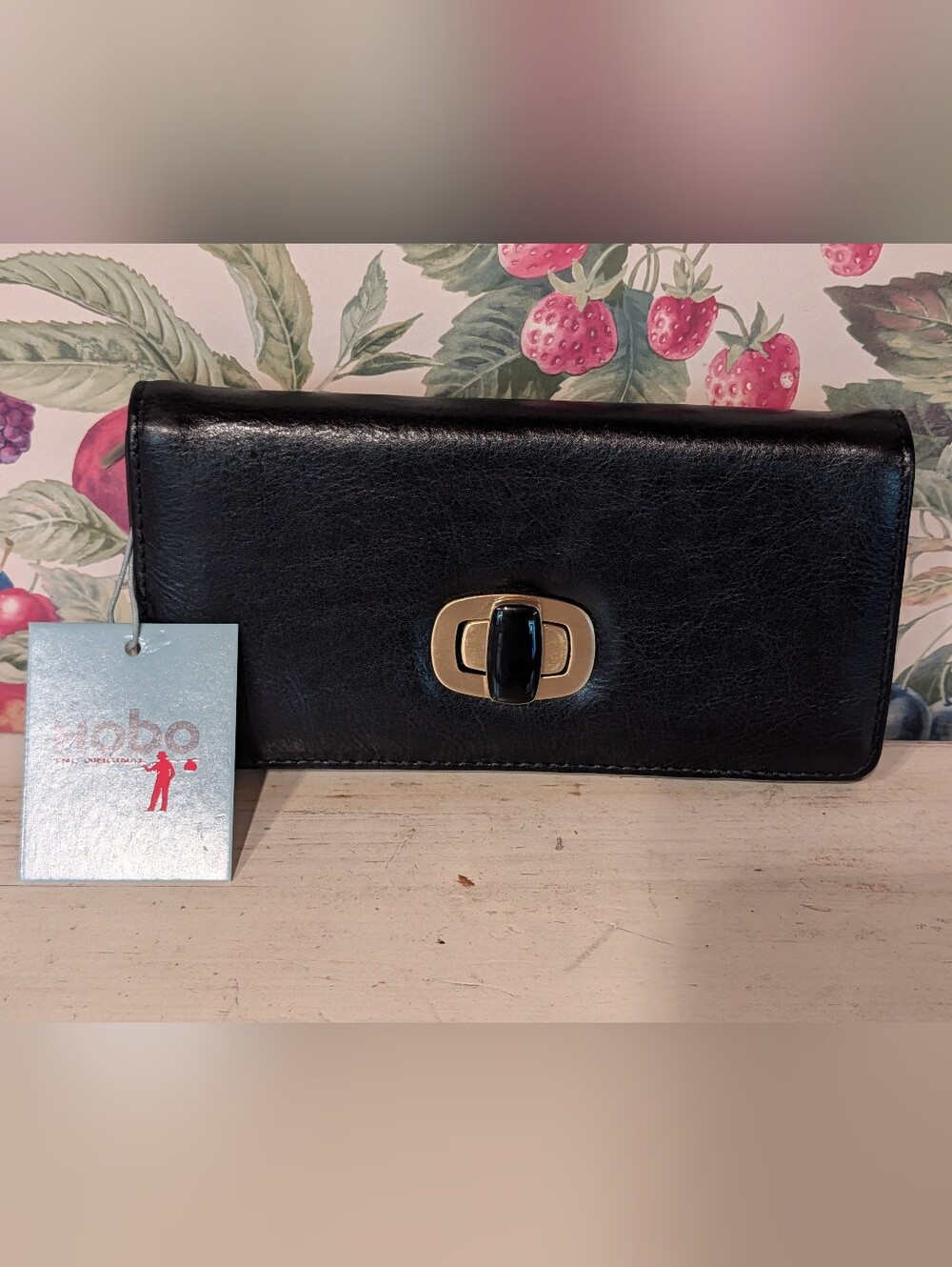 NWT HOBO International Black Leather Doria Wallet w/ Classic Houndstooth Lining